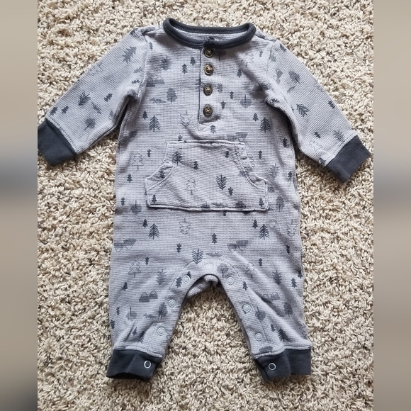 Carter's 3M 4 Piece Winter Christmas Bundle. - Picture 5 of 5